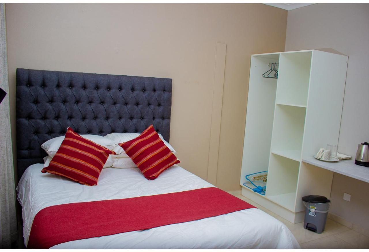 R Executive Apartments Harare Exterior photo