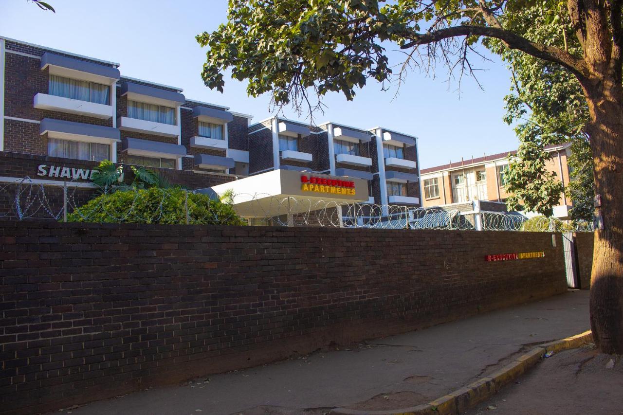 R Executive Apartments Harare Exterior photo