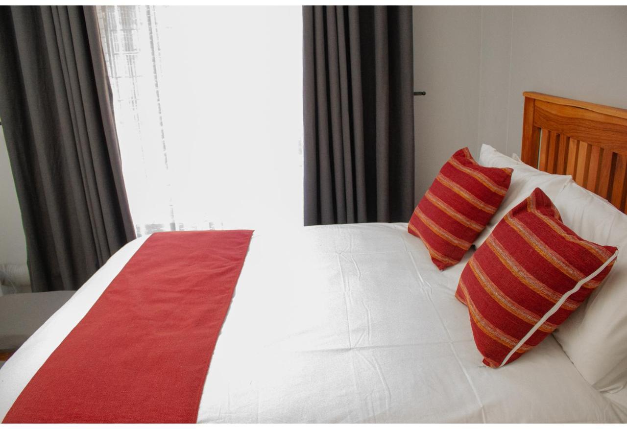 R Executive Apartments Harare Exterior photo