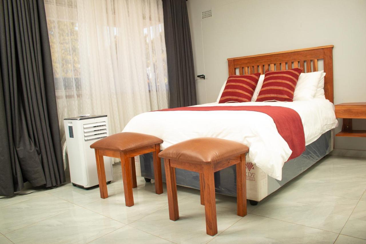 R Executive Apartments Harare Exterior photo